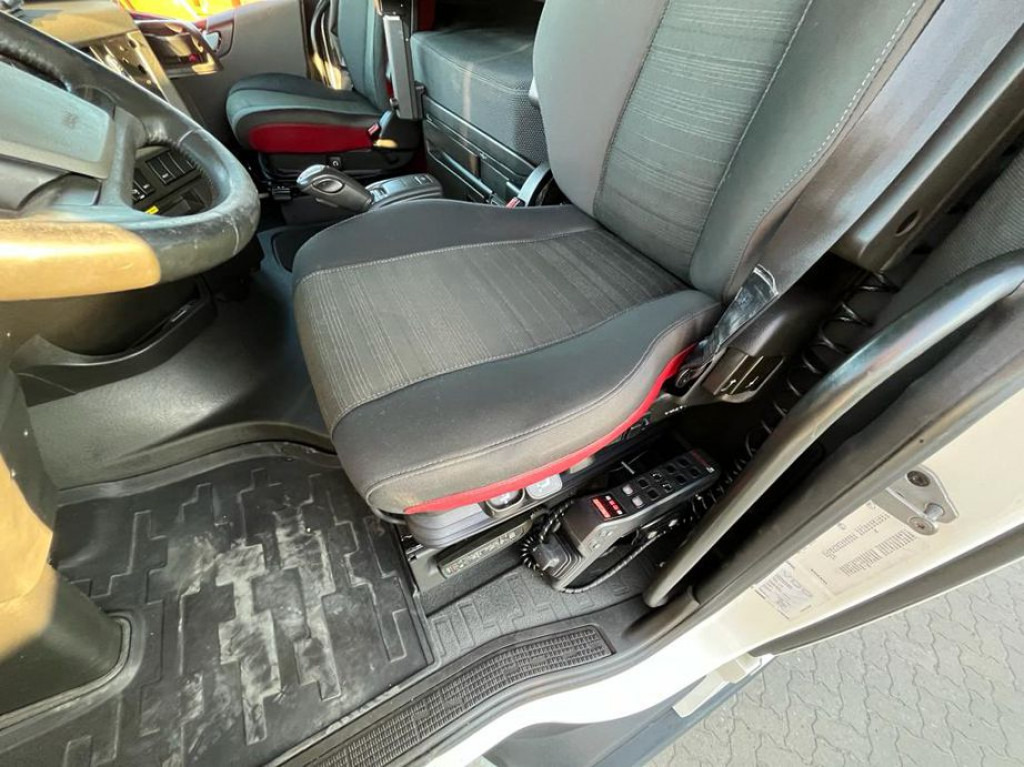 VOLVO (S) Truck FH 500 6x2 Abrollkipper Funkfernbedienung - Haakarmsysteem vrachtwagen: afbeelding 5 VOLVO (S) Truck FH 500 6x2 Abrollkipper Funkfernbedienung - Haakarmsysteem vrachtwagen: afbeelding 5