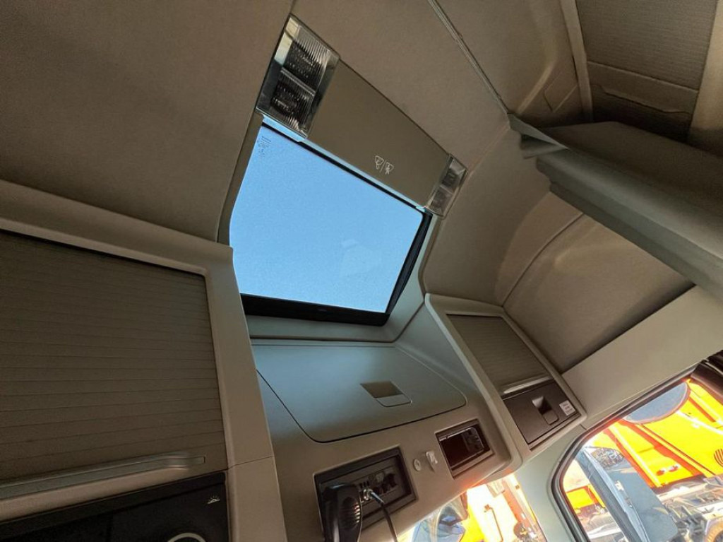 VOLVO (S) Truck FH 500 6x2 Abrollkipper Funkfernbedienung - Haakarmsysteem vrachtwagen: afbeelding 5 VOLVO (S) Truck FH 500 6x2 Abrollkipper Funkfernbedienung - Haakarmsysteem vrachtwagen: afbeelding 5