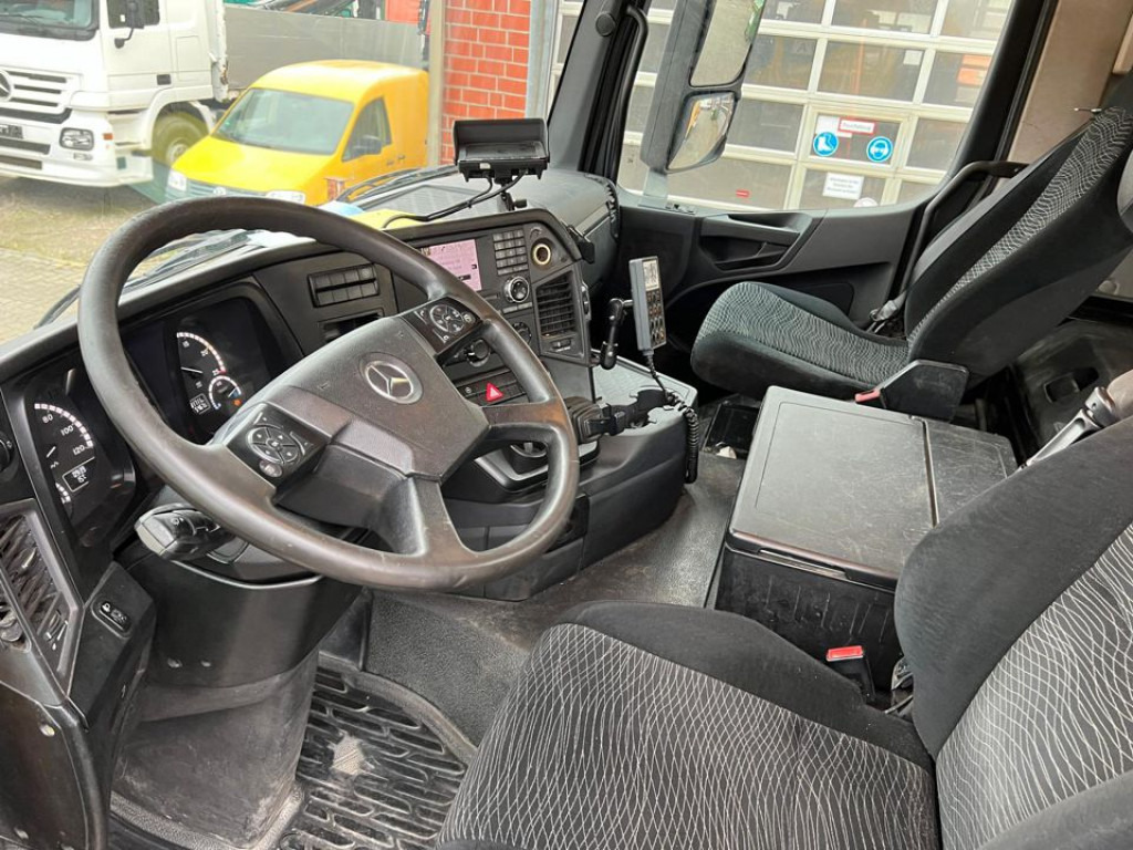 MERCEDES-BENZ Arocs 3240 B 8x4 Betonmischer Deutsch Top Liebherr - Vrachtwagen: afbeelding 5 MERCEDES-BENZ Arocs 3240 B 8x4 Betonmischer Deutsch Top Liebherr - Vrachtwagen: afbeelding 5