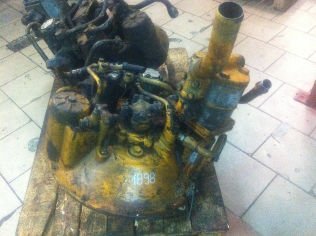 FIAT 815 BIS + A13153 + A42X 341069 + 790129418A00411 - Hydraulische pomp voor Bouwmachine: afbeelding 1 FIAT 815 BIS + A13153 + A42X 341069 + 790129418A00411 - Hydraulische pomp voor Bouwmachine: afbeelding 1