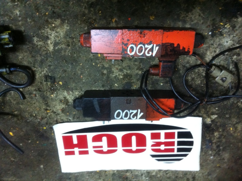 PARKER D1VW-8-C-JJH-53 - 1 SEKCYJNY + CEWKI 24VDC - Hydraulisch ventiel voor Bouwmachine: afbeelding 1 PARKER D1VW-8-C-JJH-53 - 1 SEKCYJNY + CEWKI 24VDC - Hydraulisch ventiel voor Bouwmachine: afbeelding 1