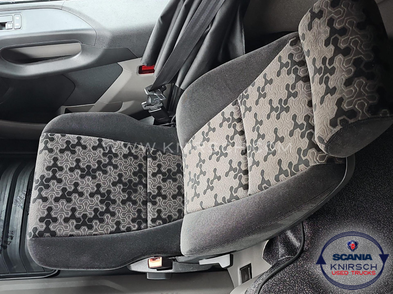 SCANIA R 450 A4x2LA / LED / Sideskirts / ADR AT - Trekker: afbeelding 5 SCANIA R 450 A4x2LA / LED / Sideskirts / ADR AT - Trekker: afbeelding 5