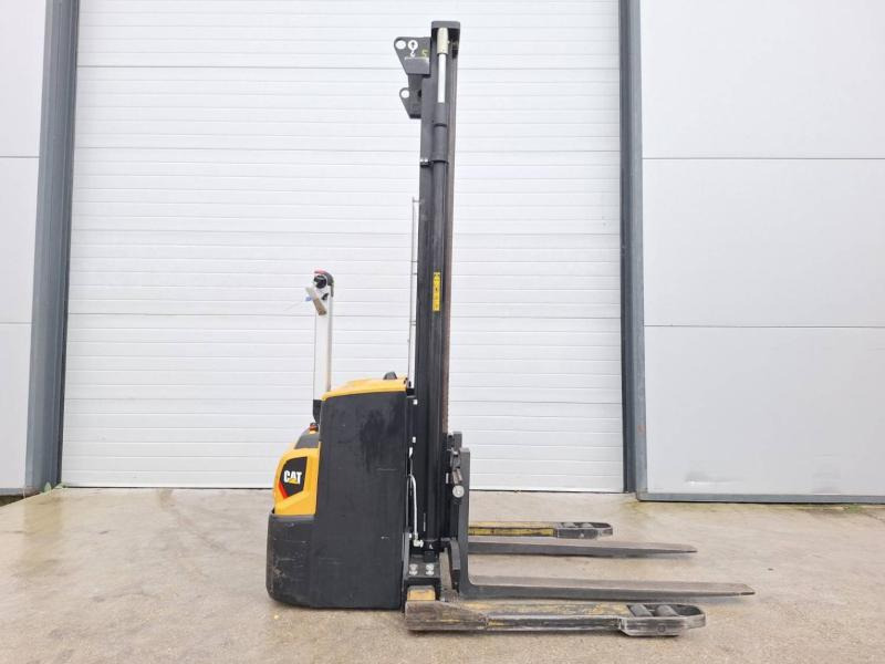 Caterpillar NSP16N2S - Stapelaar: afbeelding 4 Caterpillar NSP16N2S - Stapelaar: afbeelding 4