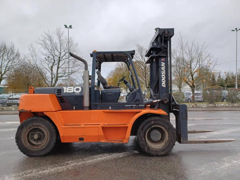 Doosan D1808-S - Diesel heftruck: afbeelding 3 Doosan D1808-S - Diesel heftruck: afbeelding 3