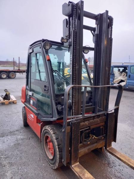 Nissan FGDO2A30Q - Diesel heftruck: afbeelding 4 Nissan FGDO2A30Q - Diesel heftruck: afbeelding 4