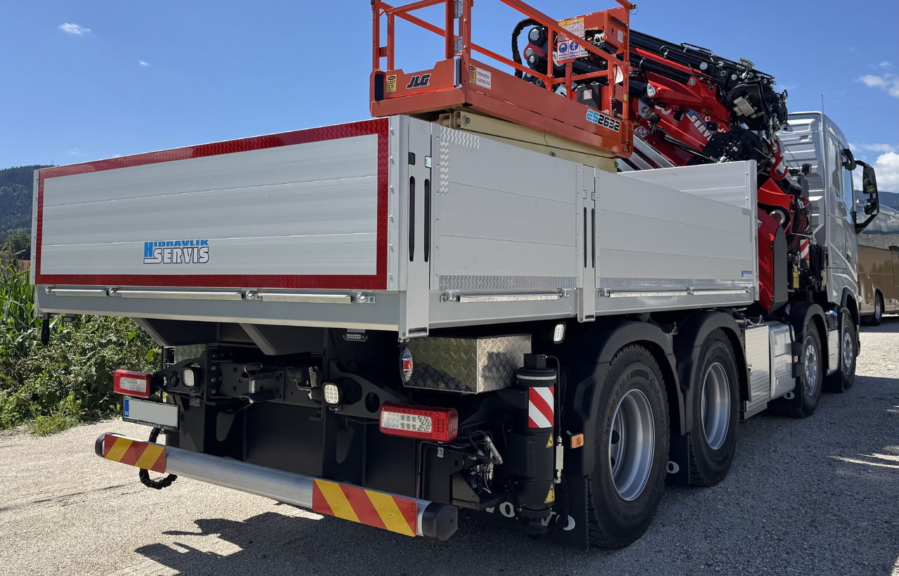 VOLVO Hiab Palfinger Fassi F1450-8 JIB-6 - Kraanwagen: afbeelding 4 VOLVO Hiab Palfinger Fassi F1450-8 JIB-6 - Kraanwagen: afbeelding 4