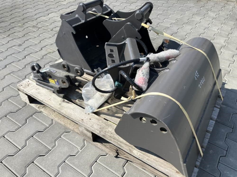 Volvo Löffelset inkl. Schnellwechsler für EC18 - Graaflaadmachine: afbeelding 3 Volvo Löffelset inkl. Schnellwechsler für EC18 - Graaflaadmachine: afbeelding 3