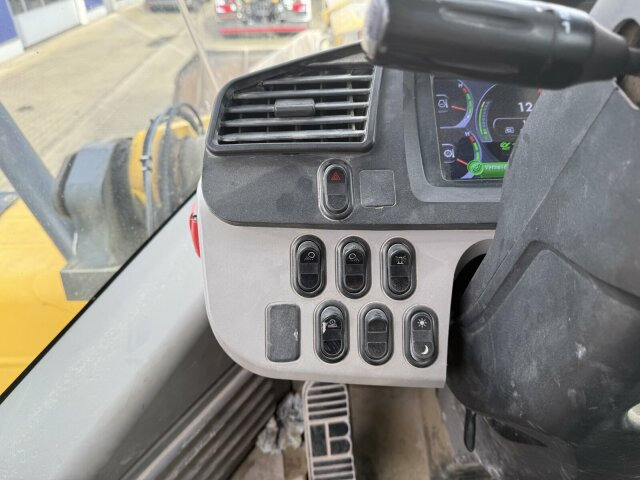 Komatsu WA 470-7 Radlader 24 Ton Schaufel 4.5 m³ *Waage - Wiellader: afbeelding 4 Komatsu WA 470-7 Radlader 24 Ton Schaufel 4.5 m³ *Waage - Wiellader: afbeelding 4