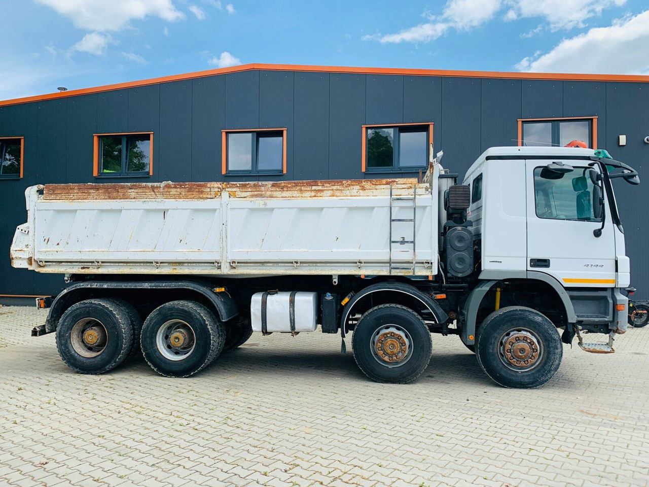 Mercedes-Benz ACTROS 4144 8x8 EURO4 DSK Meiller - Kipper vrachtwagen: afbeelding 2 Mercedes-Benz ACTROS 4144 8x8 EURO4 DSK Meiller - Kipper vrachtwagen: afbeelding 2