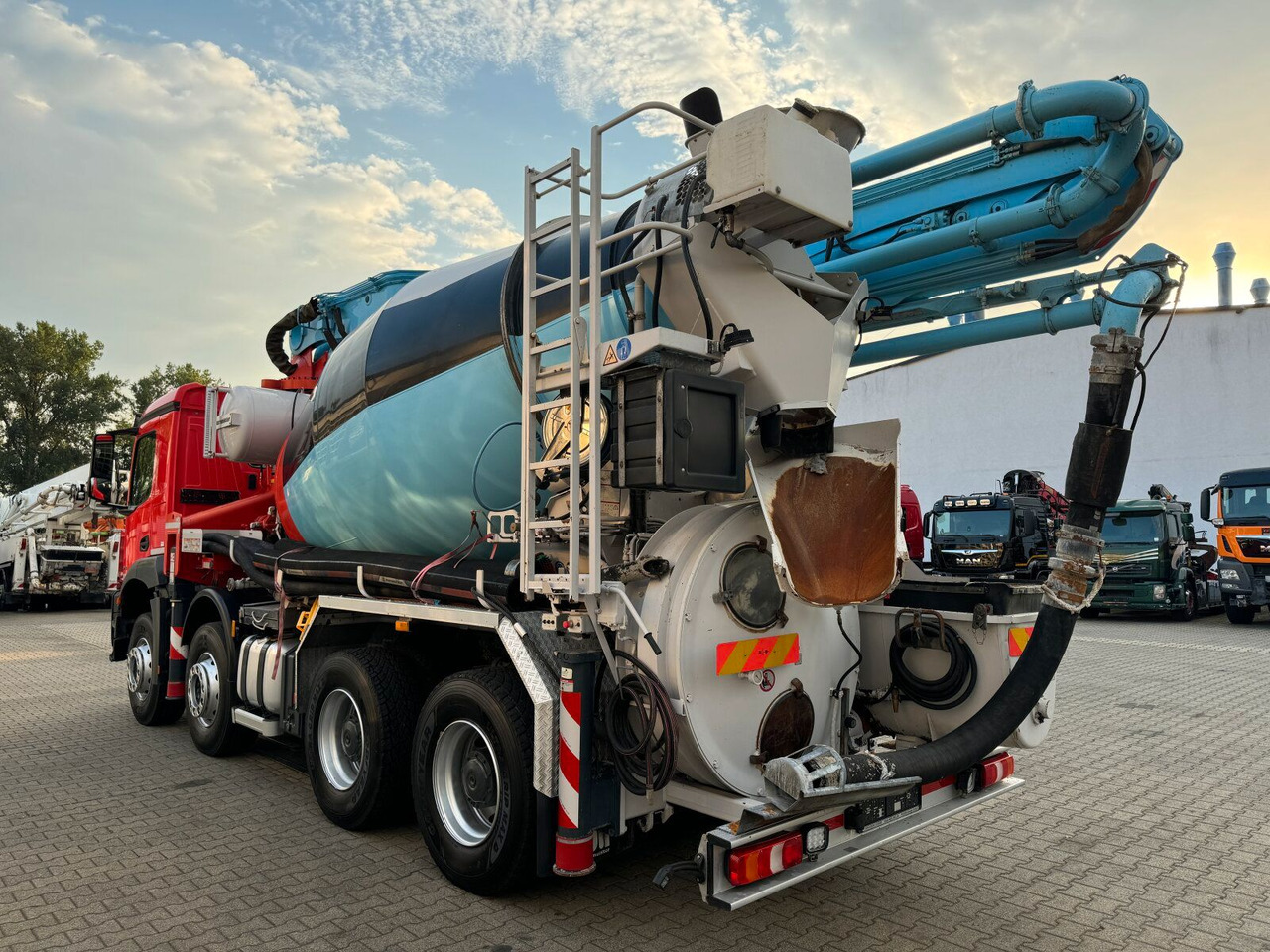 Betonpomp Mercedes-Benz AROCS 3243 8x4 Euro 6 Pumi Putzmeister TMM 24-3: afbeelding 7