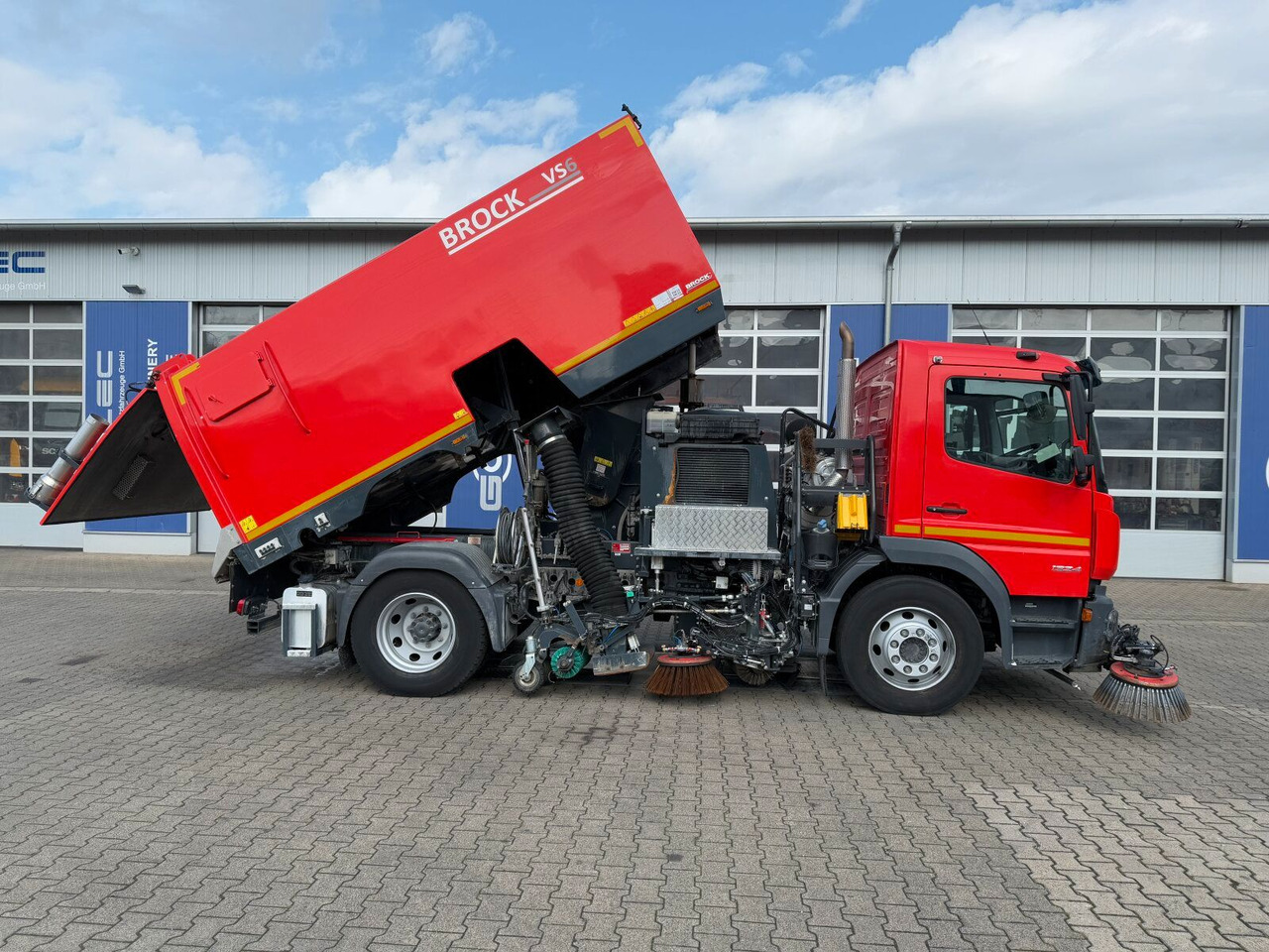 Mercedes-Benz Atego 1324 4x2 Kehrmaschine BROCK HD Anlage - Veegwagen: afbeelding 4 Mercedes-Benz Atego 1324 4x2 Kehrmaschine BROCK HD Anlage - Veegwagen: afbeelding 4