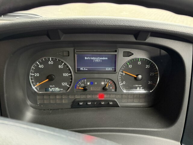 Mercedes-Benz Atego Kehrmaschine BUCHER CITYFANT 5000 - Veegwagen: afbeelding 2 Mercedes-Benz Atego Kehrmaschine BUCHER CITYFANT 5000 - Veegwagen: afbeelding 2