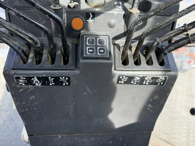 New Holland F106.6A alrrad 6x6 Grader 12 Ton - 10.700 Std - Grader: afbeelding 5 New Holland F106.6A alrrad 6x6 Grader 12 Ton - 10.700 Std - Grader: afbeelding 5