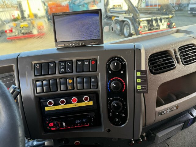 Renault Premium Lander Pritsche mit Kran FASSI - Kraanwagen, Vrachtwagen met open laadbak: afbeelding 3 Renault Premium Lander Pritsche mit Kran FASSI - Kraanwagen, Vrachtwagen met open laadbak: afbeelding 3