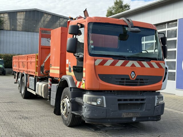 Renault Premium Lander Pritsche mit Kran FASSI - Kraanwagen, Vrachtwagen met open laadbak: afbeelding 1 Renault Premium Lander Pritsche mit Kran FASSI - Kraanwagen, Vrachtwagen met open laadbak: afbeelding 1