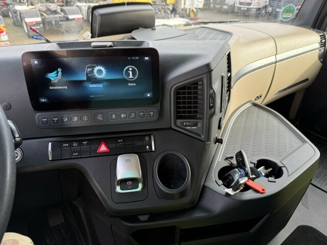 Mercedes-Benz ACTROS 1846 4x4 HAD Euro 6 Kipphydraulik - Trekker: afbeelding 3 Mercedes-Benz ACTROS 1846 4x4 HAD Euro 6 Kipphydraulik - Trekker: afbeelding 3