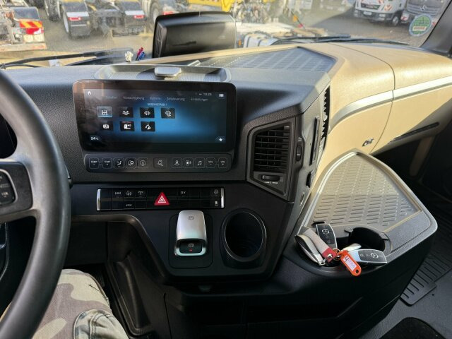 Mercedes-Benz ACTROS 1846 4x4 HAD Euro 6 Kipphydraulik - Trekker: afbeelding 3 Mercedes-Benz ACTROS 1846 4x4 HAD Euro 6 Kipphydraulik - Trekker: afbeelding 3