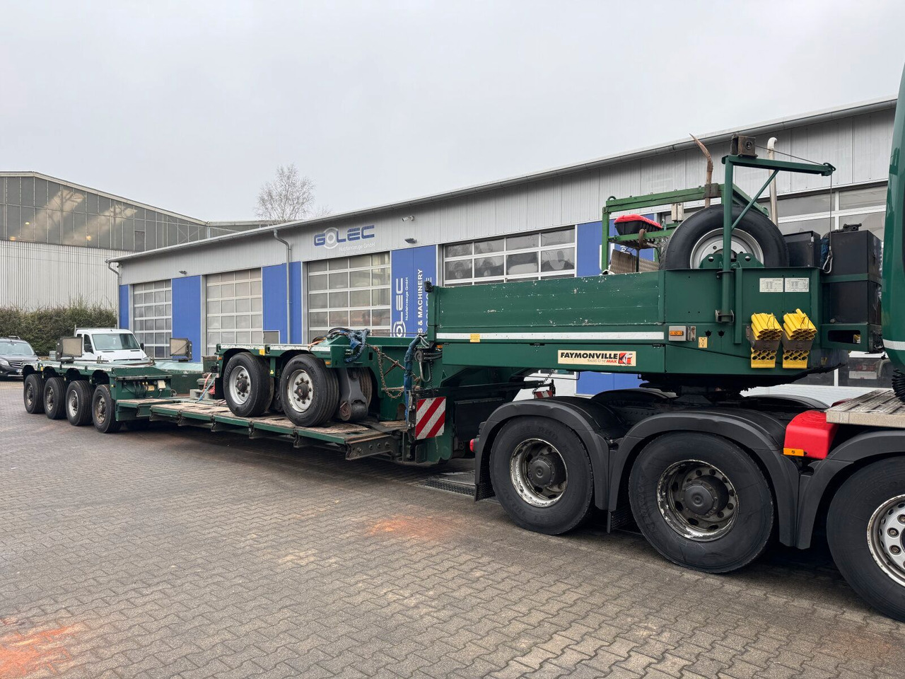 Mercedes-Benz ACTROS 4163 8x4 Schwerlast +Tieflader 4+2 *83 T - Trekker: afbeelding 3 Mercedes-Benz ACTROS 4163 8x4 Schwerlast +Tieflader 4+2 *83 T - Trekker: afbeelding 3
