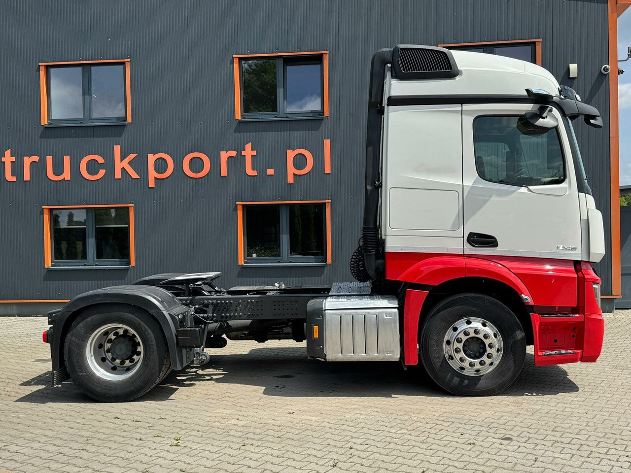 Mercedes-Benz Actros 1846 Euro 6 SZM Retarder - Trekker: afbeelding 4 Mercedes-Benz Actros 1846 Euro 6 SZM Retarder - Trekker: afbeelding 4