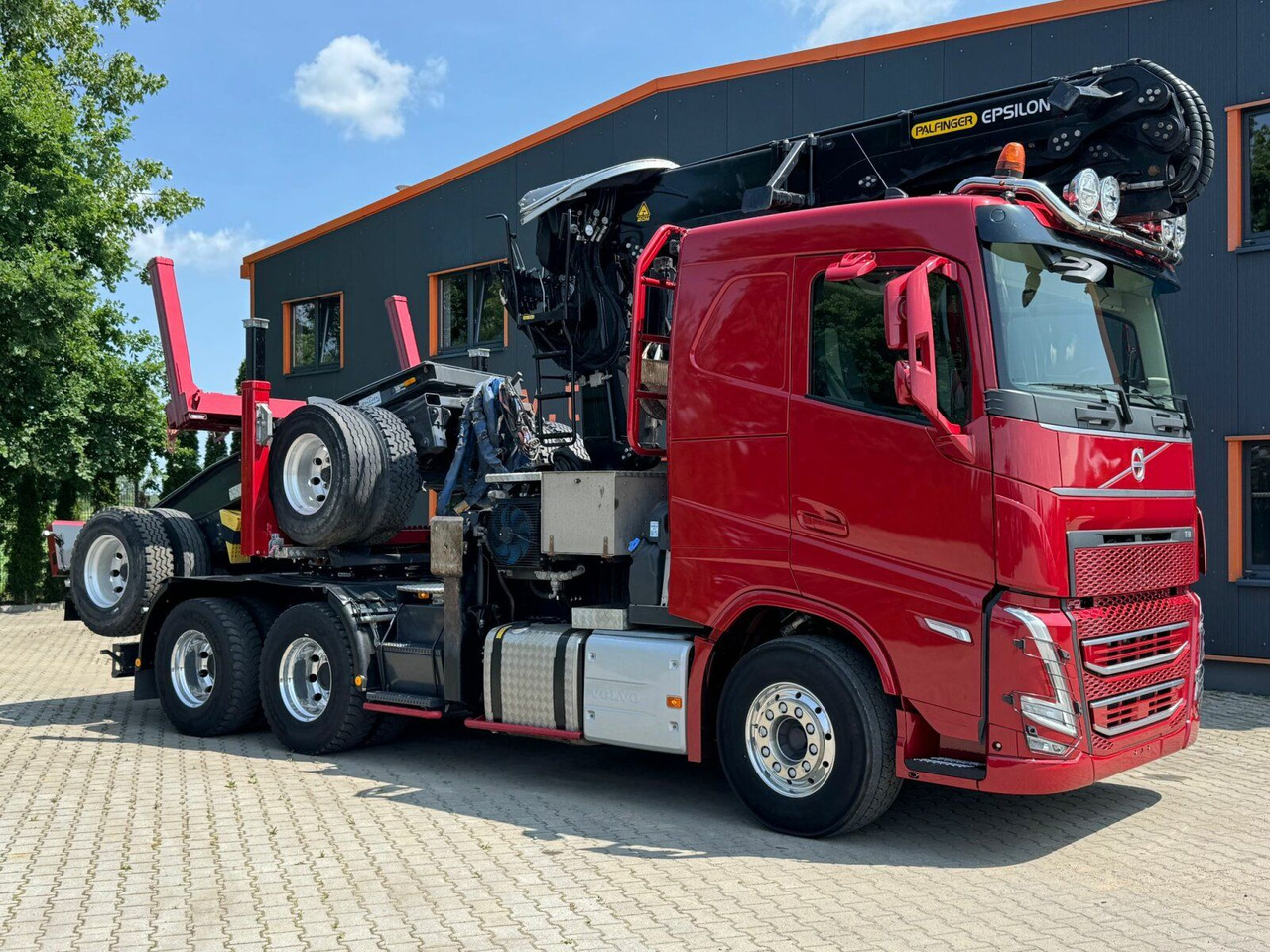 Volvo FH 550 6x4 Holztransporter Lang mit Kran Euro 6E - Houttransport, Kraanwagen: afbeelding 1 Volvo FH 550 6x4 Holztransporter Lang mit Kran Euro 6E - Houttransport, Kraanwagen: afbeelding 1