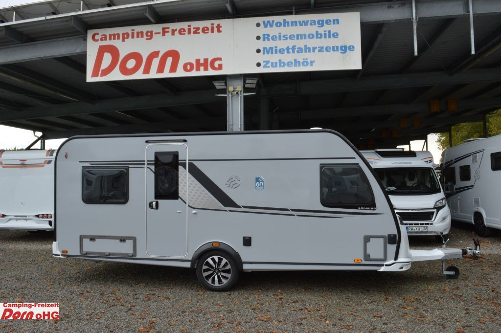 Knaus Südwind 500 FU 60 Years Gas Paket Knaus Südwind 500 FU 60 Years Gas Paket - Caravan: afbeelding 1 Knaus Südwind 500 FU 60 Years Gas Paket Knaus Südwind 500 FU 60 Years Gas Paket - Caravan: afbeelding 1