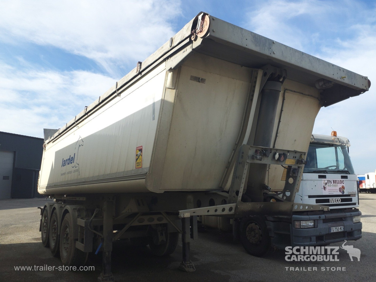 SCHMITZ Tipper Alu-square sided body 24m³ - Kipper oplegger: afbeelding 1 SCHMITZ Tipper Alu-square sided body 24m³ - Kipper oplegger: afbeelding 1