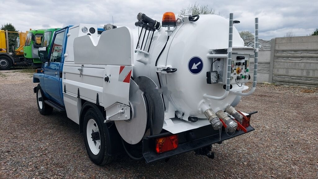 Vacuümwagen Toyota Land Cruiser COMBI HYDRO CLEANER 4x4: afbeelding 6