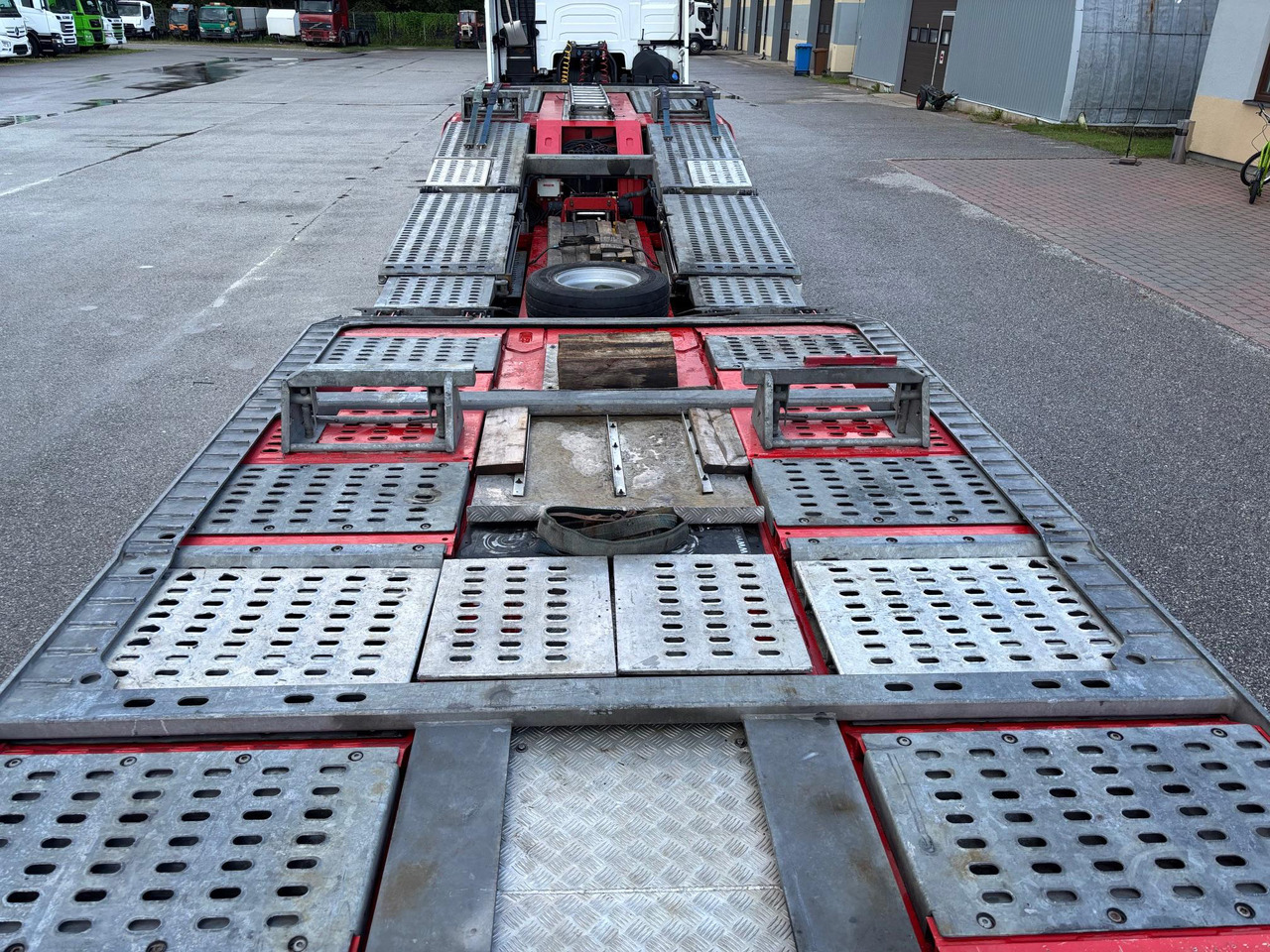 KÄSSBOHRER - Autotransport oplegger: afbeelding 4 KÄSSBOHRER - Autotransport oplegger: afbeelding 4