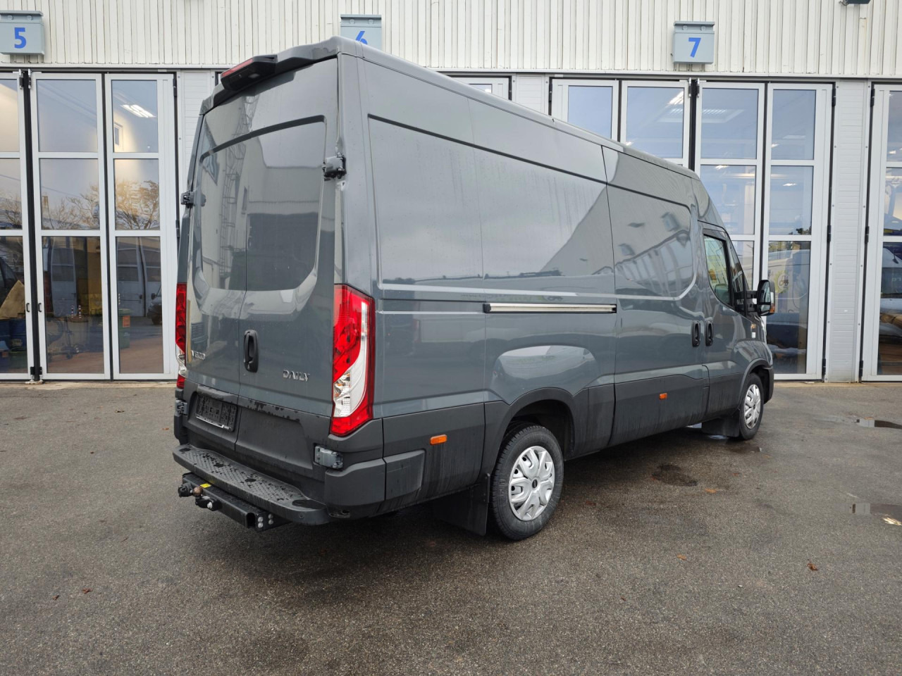 IVECO 35S16H30A8V - Gesloten bestelwagen: afbeelding 4 IVECO 35S16H30A8V - Gesloten bestelwagen: afbeelding 4