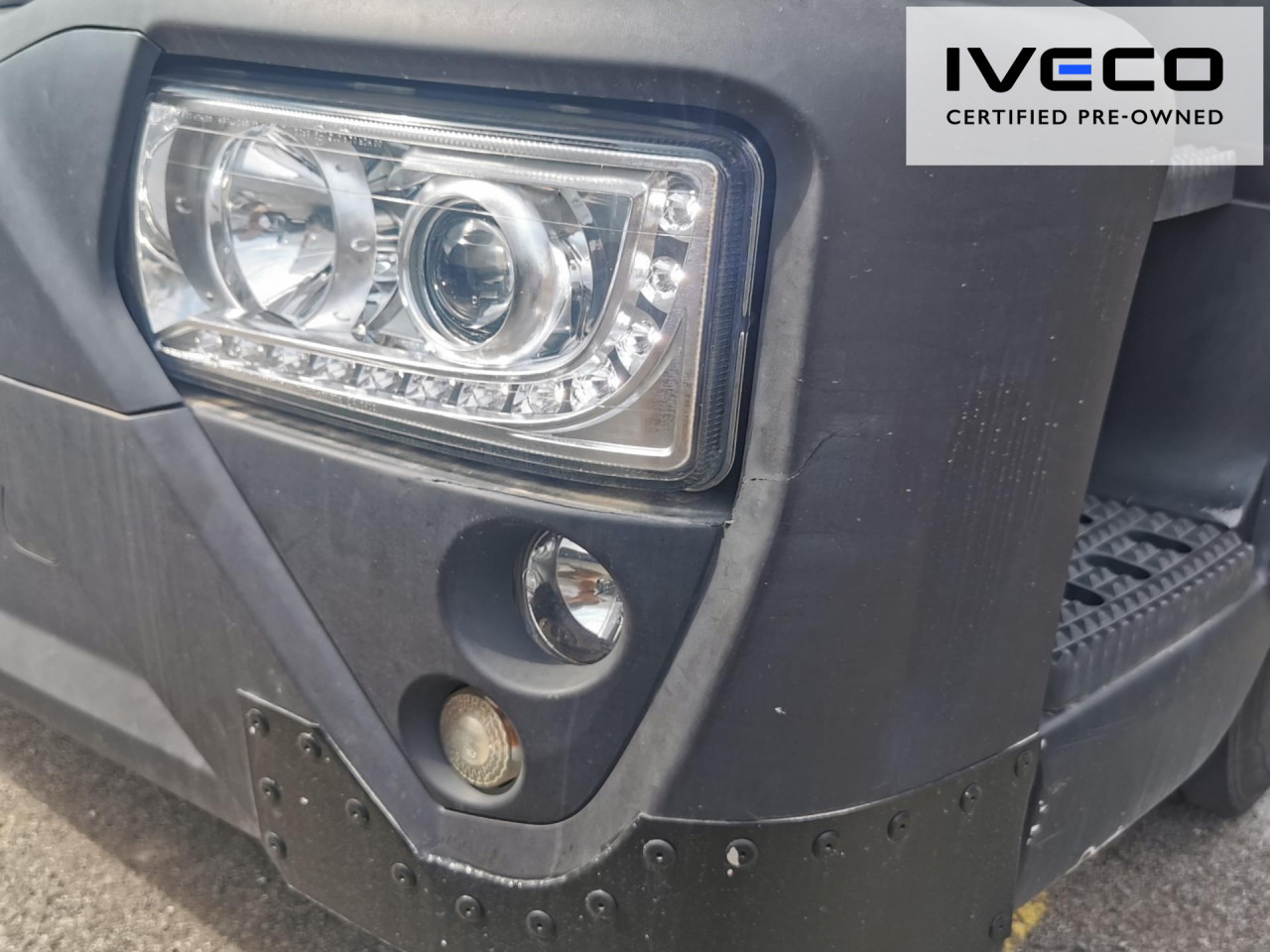 IVECO Pritsche-Schiebeplane-LBW - Schuifzeilen vrachtwagen: afbeelding 4 IVECO Pritsche-Schiebeplane-LBW - Schuifzeilen vrachtwagen: afbeelding 4