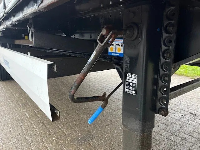 Krone 10x XL Krone mega vario schuifzeil trailer Duits kenteken - Gesloten oplegger: afbeelding 5 Krone 10x XL Krone mega vario schuifzeil trailer Duits kenteken - Gesloten oplegger: afbeelding 5