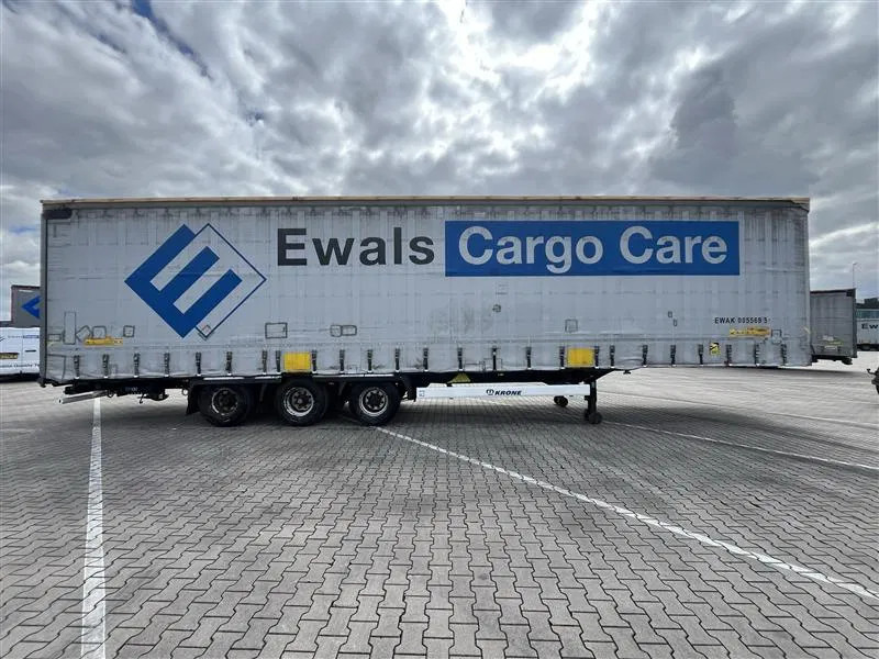 Krone 12x 2015 XLS MEGA P400 HUCKEPACK - Schuifzeiloplegger: afbeelding 4 Krone 12x 2015 XLS MEGA P400 HUCKEPACK - Schuifzeiloplegger: afbeelding 4