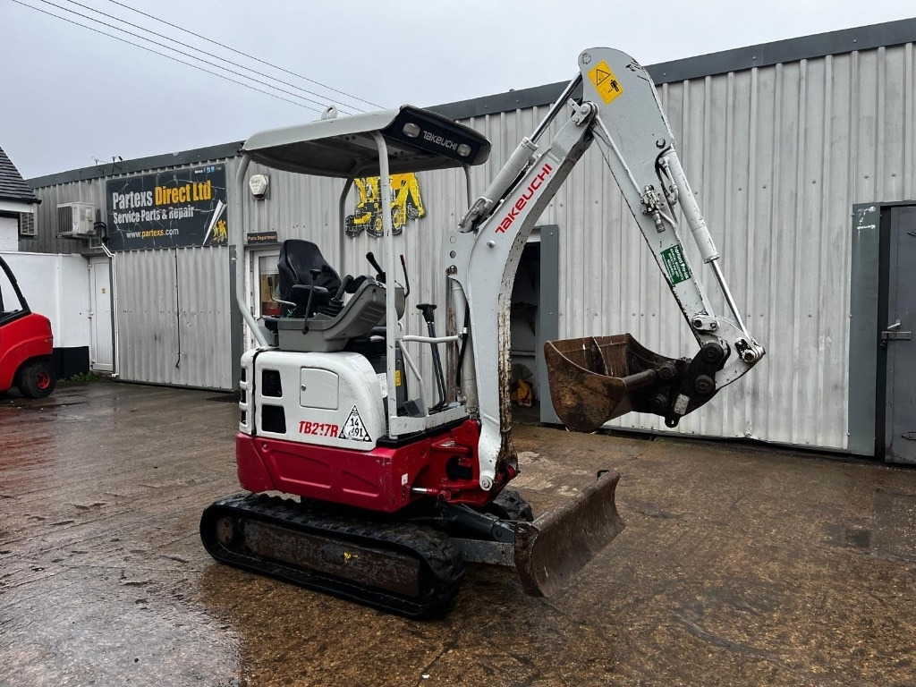 Takeuchi TB 217 R - Minigraafmachine: afbeelding 2 Takeuchi TB 217 R - Minigraafmachine: afbeelding 2