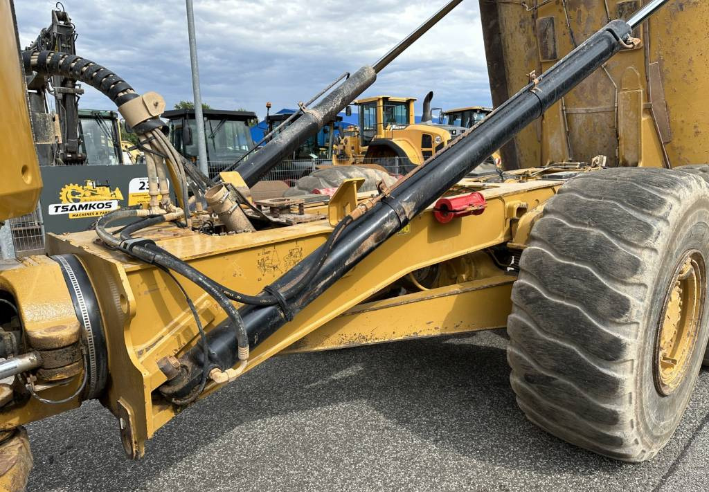 Kiepwagen met knikbesturing CAT 730 C Auto lubrication + Klima CE + EPA: afbeelding 40 Kiepwagen met knikbesturing CAT 730 C Auto lubrication + Klima CE + EPA: afbeelding 40