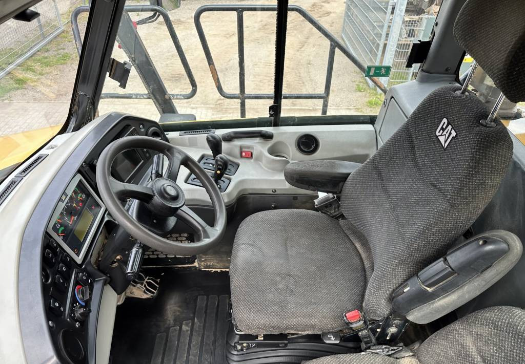 Kiepwagen met knikbesturing CAT 730 C Auto lubrication + Klima CE + EPA: afbeelding 11 Kiepwagen met knikbesturing CAT 730 C Auto lubrication + Klima CE + EPA: afbeelding 11