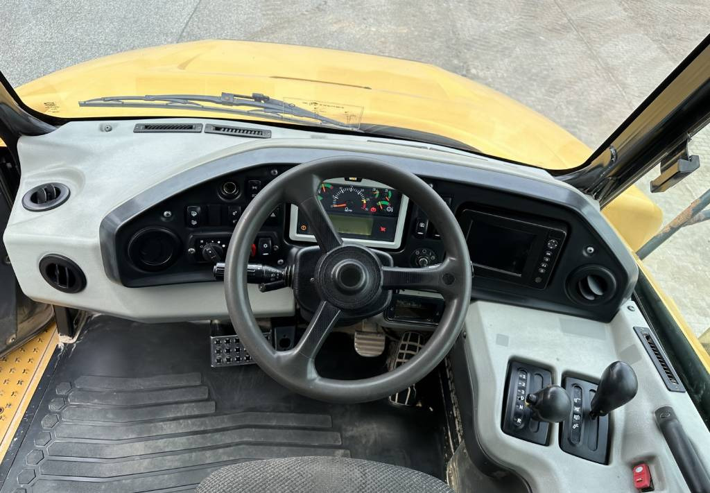 Kiepwagen met knikbesturing CAT 730 C Auto lubrication + Klima CE + EPA: afbeelding 12 Kiepwagen met knikbesturing CAT 730 C Auto lubrication + Klima CE + EPA: afbeelding 12