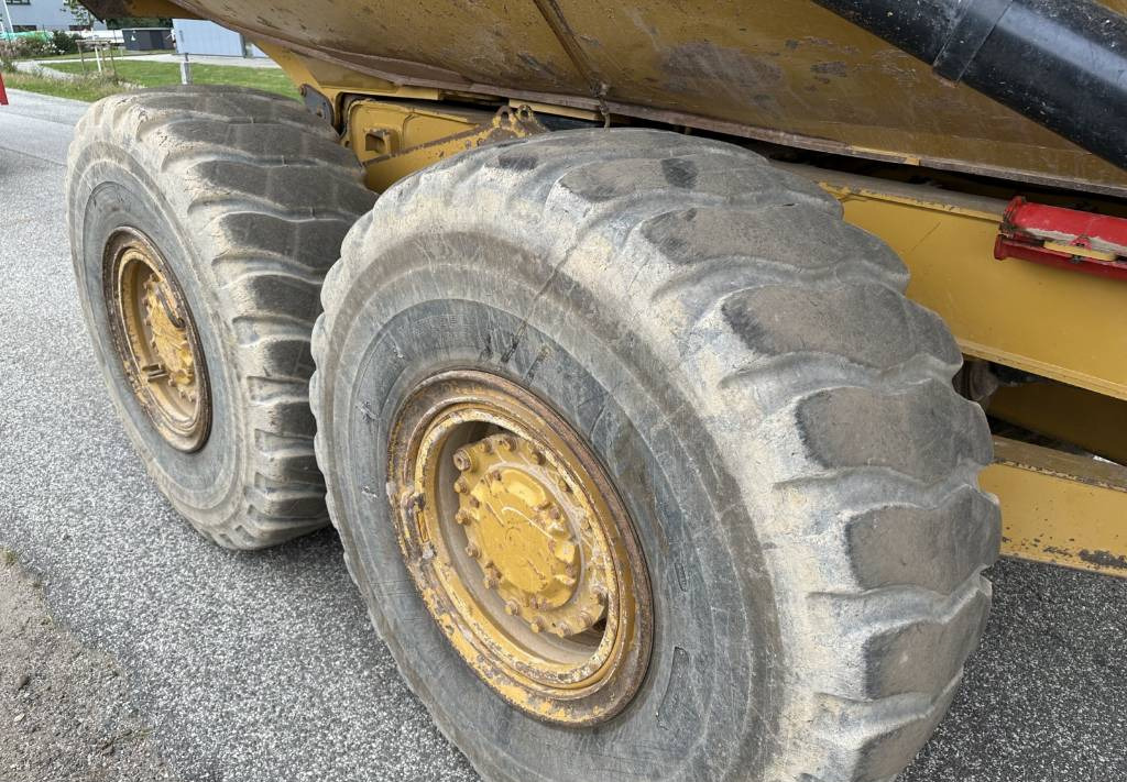 Kiepwagen met knikbesturing CAT 730 C Auto lubrication + Klima CE + EPA: afbeelding 30 Kiepwagen met knikbesturing CAT 730 C Auto lubrication + Klima CE + EPA: afbeelding 30