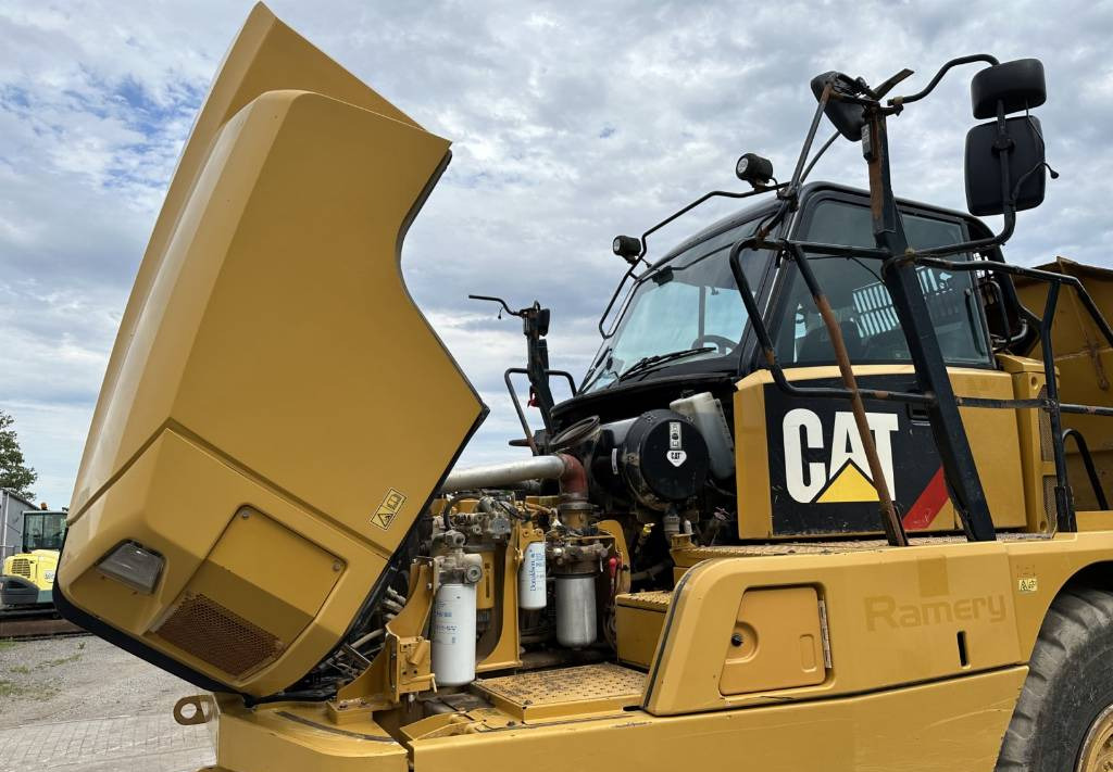 Kiepwagen met knikbesturing CAT 730 C Auto lubrication + Klima CE + EPA: afbeelding 20 Kiepwagen met knikbesturing CAT 730 C Auto lubrication + Klima CE + EPA: afbeelding 20