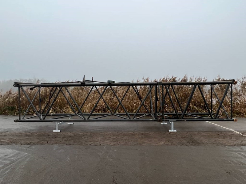 Hitachi KH 300 - Autolaadkraan voor Bouwmachine: afbeelding 1 Hitachi KH 300 - Autolaadkraan voor Bouwmachine: afbeelding 1