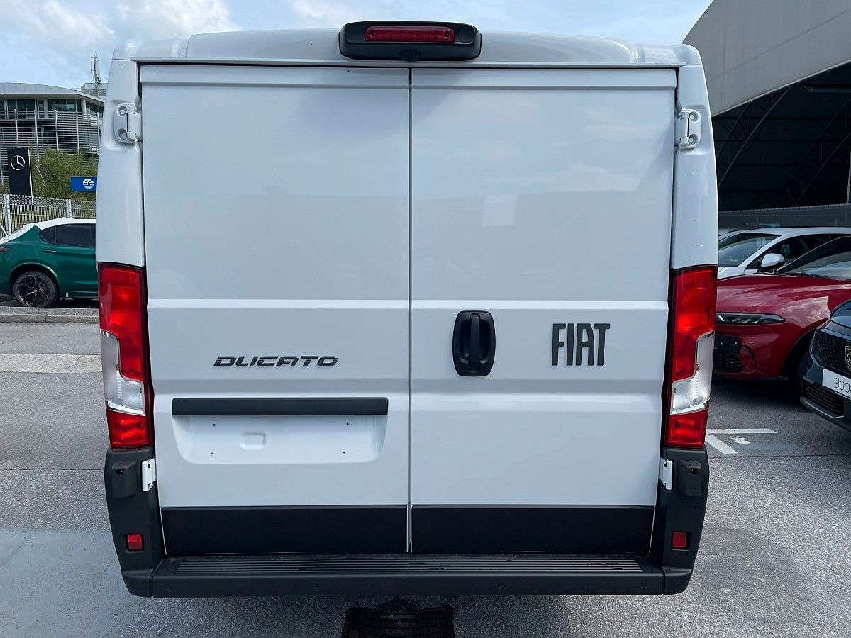 Fiat Ducato 30L L2H1-120-Klima;Temp;P.Sens;DAB+;2025 - Kleine bestelwagen: afbeelding 4 Fiat Ducato 30L L2H1-120-Klima;Temp;P.Sens;DAB+;2025 - Kleine bestelwagen: afbeelding 4