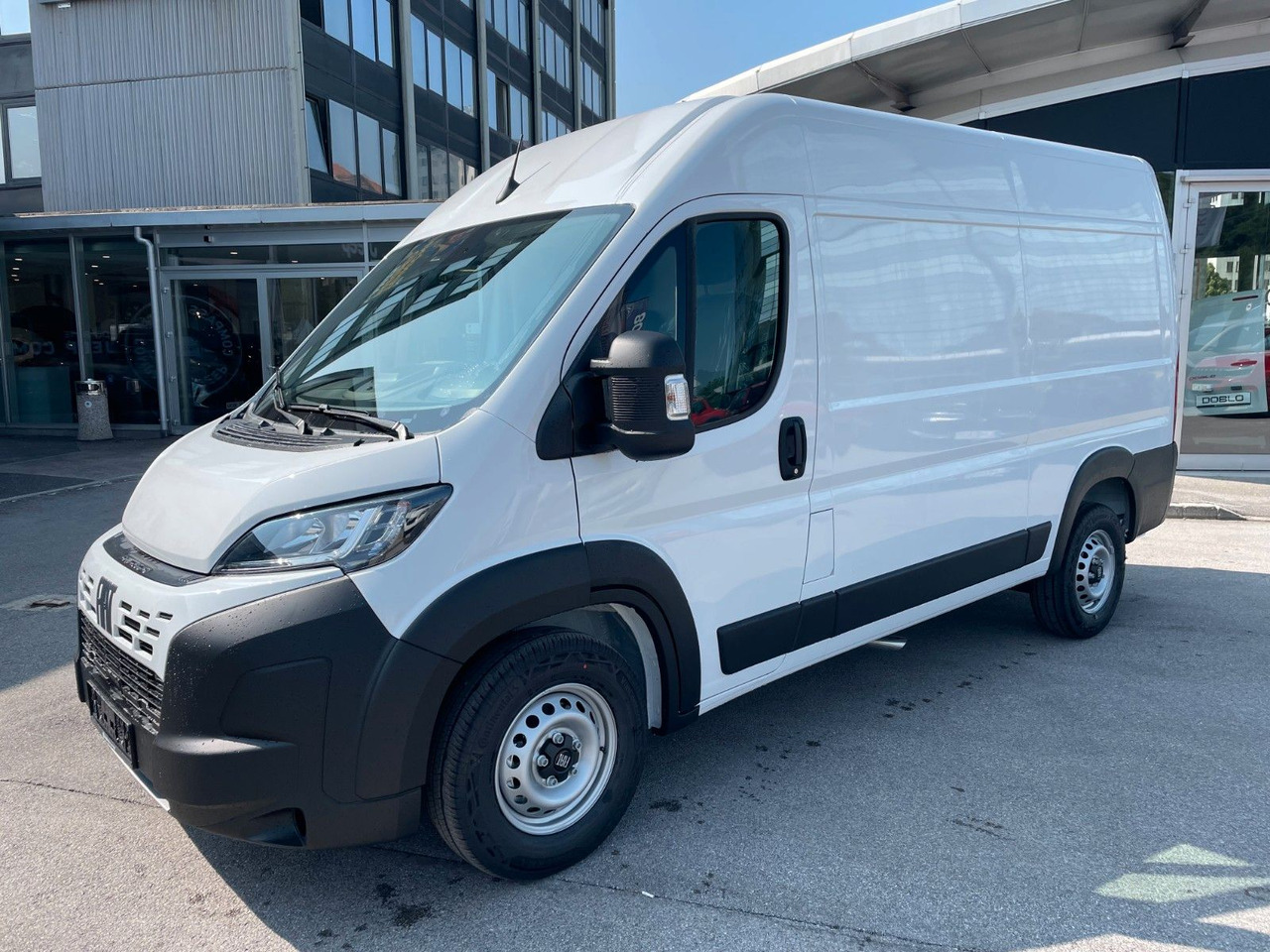 Fiat Ducato 30L L2H2 120 Kastenwagen 2025 - Kleine bestelwagen: afbeelding 1 Fiat Ducato 30L L2H2 120 Kastenwagen 2025 - Kleine bestelwagen: afbeelding 1