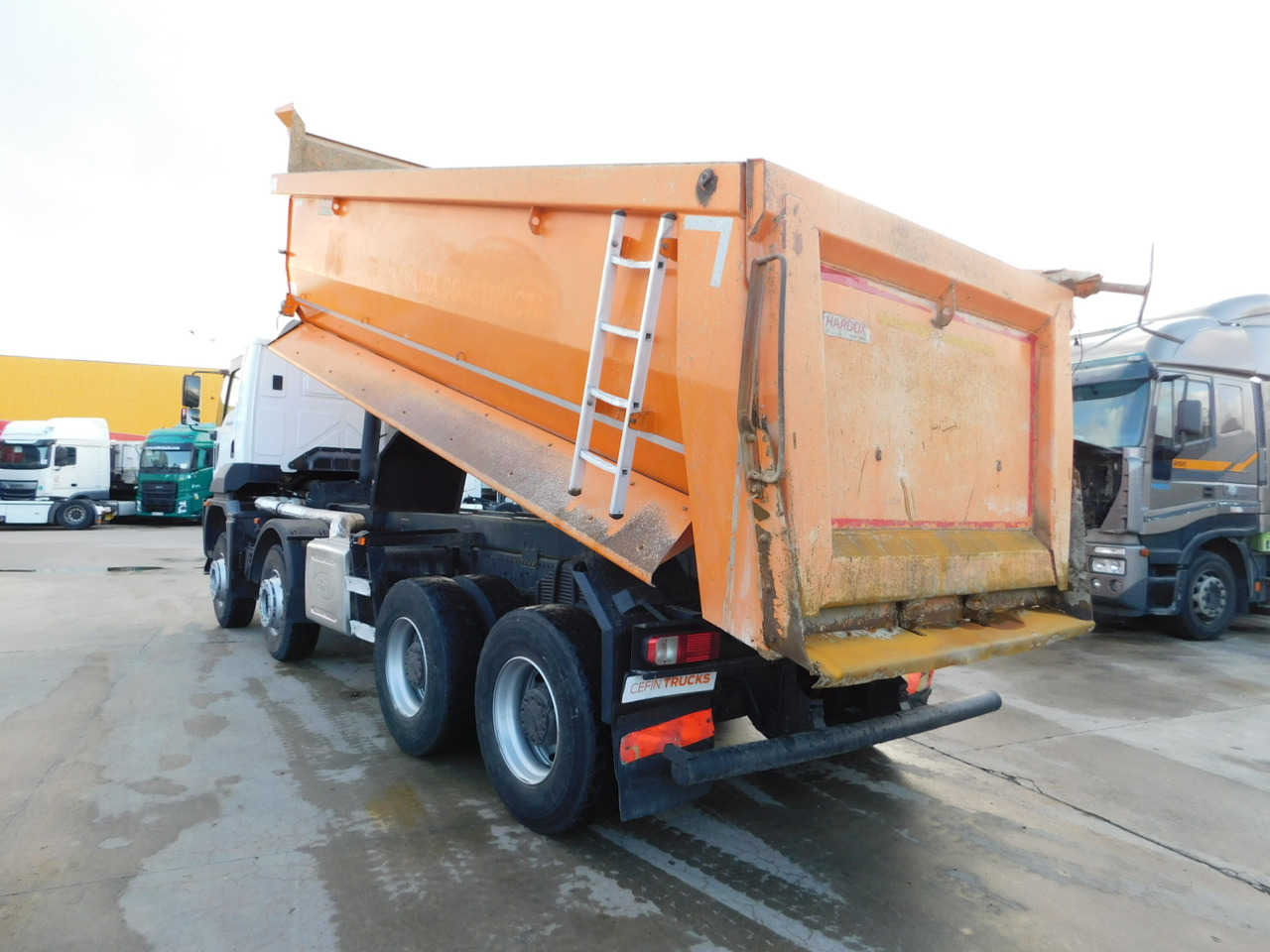 Ford 4142d 8x4 dcab e6 12tx2210 - Kipper vrachtwagen: afbeelding 4 Ford 4142d 8x4 dcab e6 12tx2210 - Kipper vrachtwagen: afbeelding 4