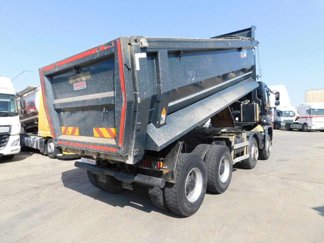 Ford 4142d 8x4 dcab e6 16s2230 - Kipper vrachtwagen: afbeelding 3 Ford 4142d 8x4 dcab e6 16s2230 - Kipper vrachtwagen: afbeelding 3