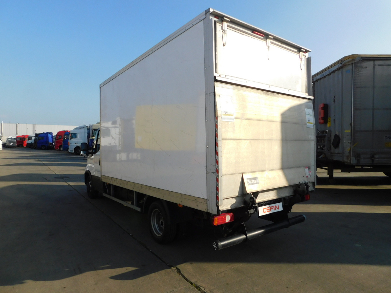 Iveco 35c16h30 - Bestelwagen gesloten laadbak: afbeelding 4 Iveco 35c16h30 - Bestelwagen gesloten laadbak: afbeelding 4