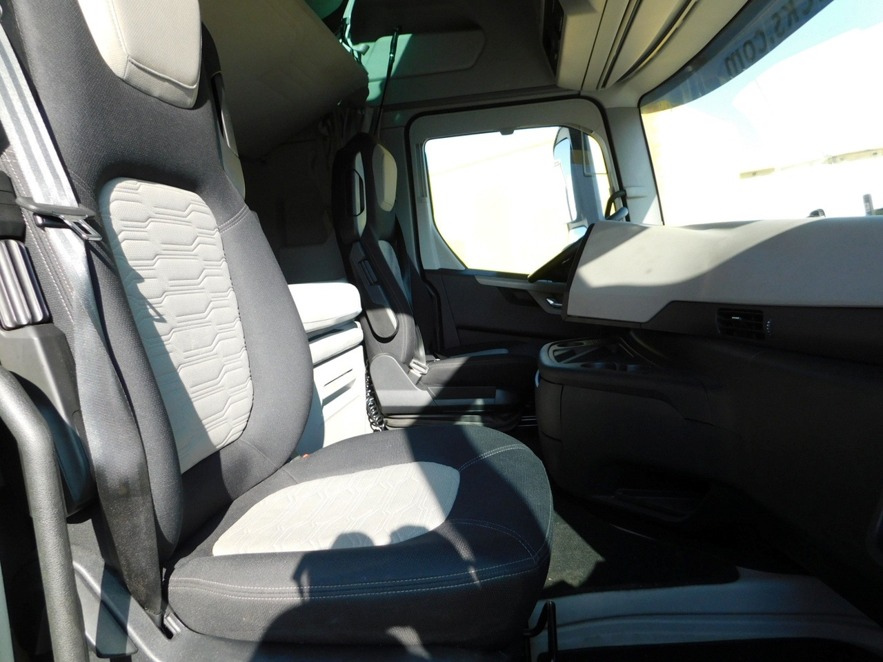 Ford F max ll 4x2 scab e6 eco 16spdamt ecotorq - Trekker: afbeelding 5 Ford F max ll 4x2 scab e6 eco 16spdamt ecotorq - Trekker: afbeelding 5