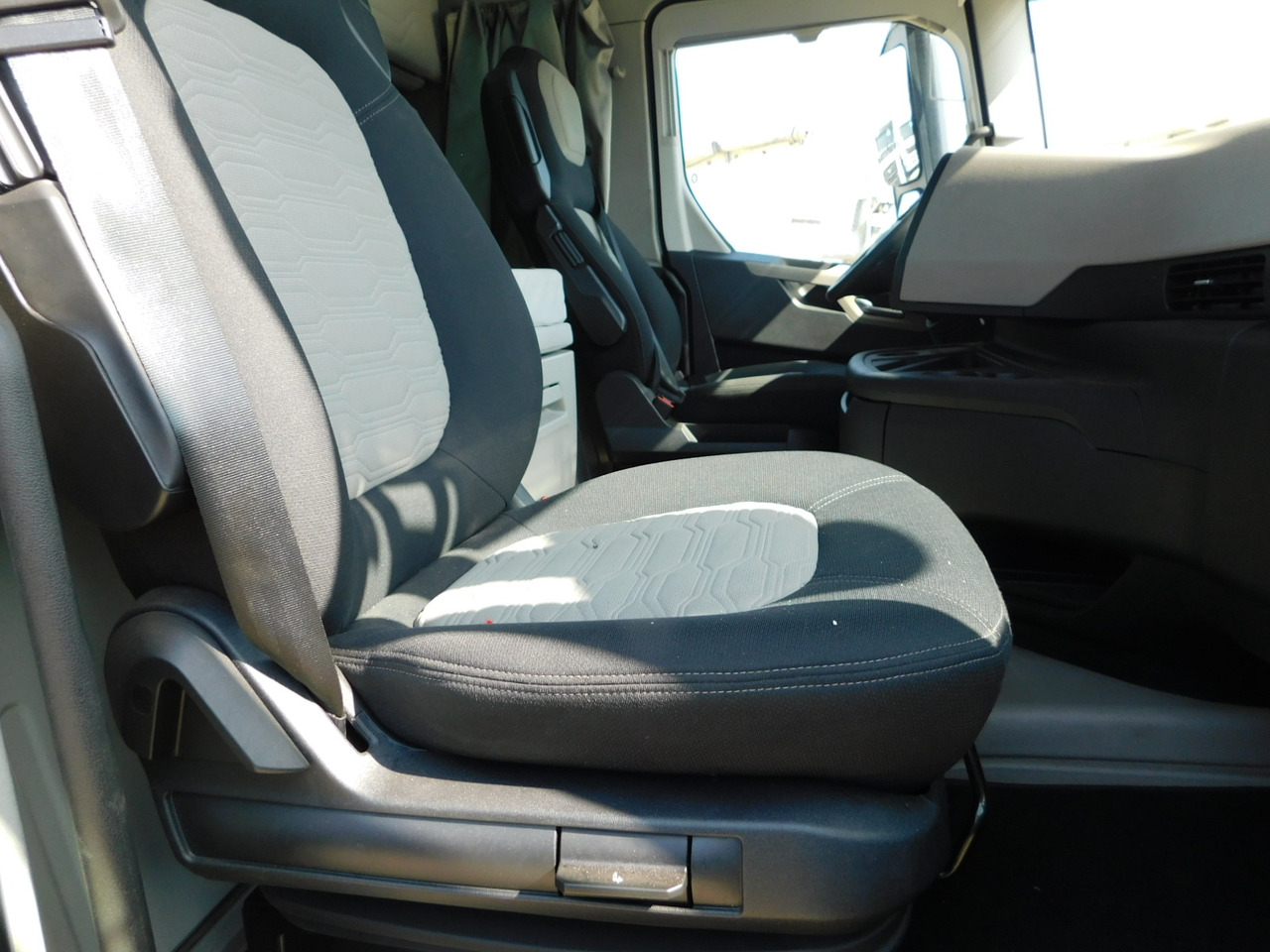 Ford F max ll 4x2 scab e6 eco 16spdamt ecotorq - Trekker: afbeelding 5 Ford F max ll 4x2 scab e6 eco 16spdamt ecotorq - Trekker: afbeelding 5