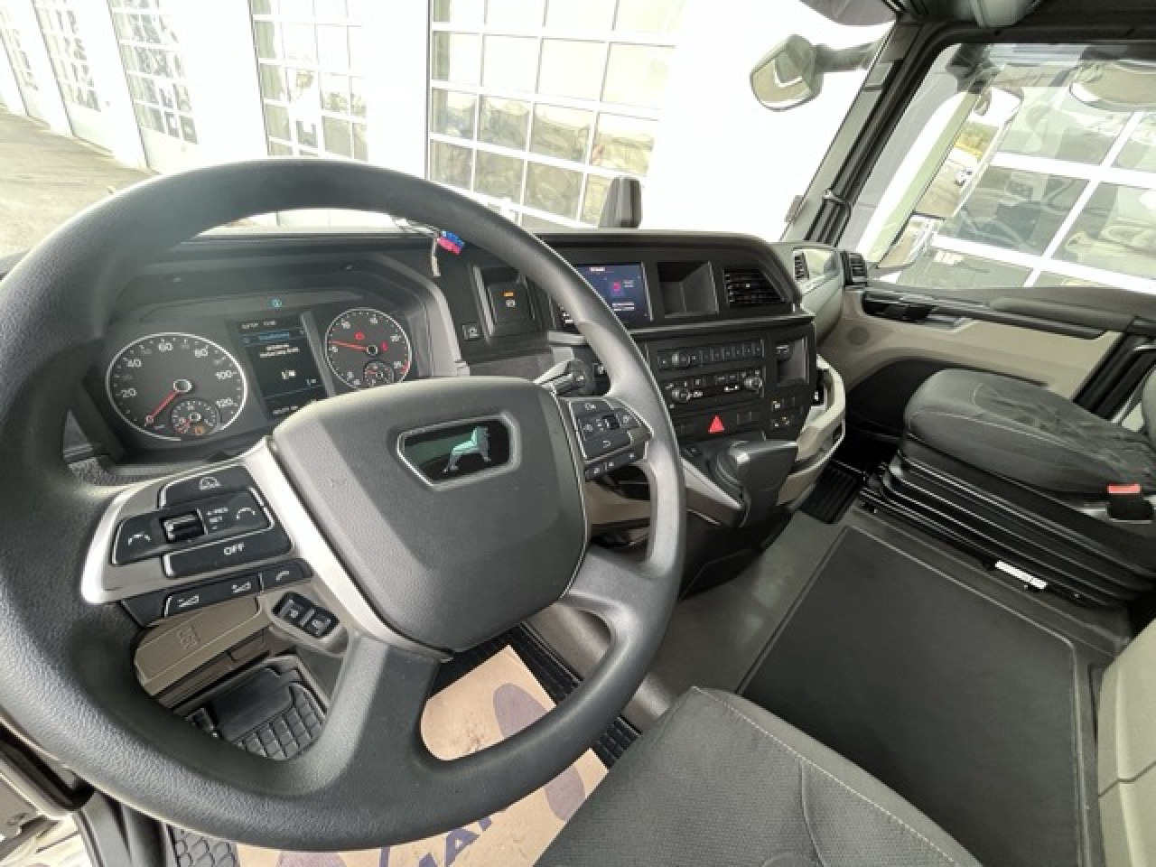 MAN TGX 26.470 6x2-4 LL CH Multiwechsler Euro6 Klima - Containertransporter/ Wissellaadbak vrachtwagen: afbeelding 5 MAN TGX 26.470 6x2-4 LL CH Multiwechsler Euro6 Klima - Containertransporter/ Wissellaadbak vrachtwagen: afbeelding 5