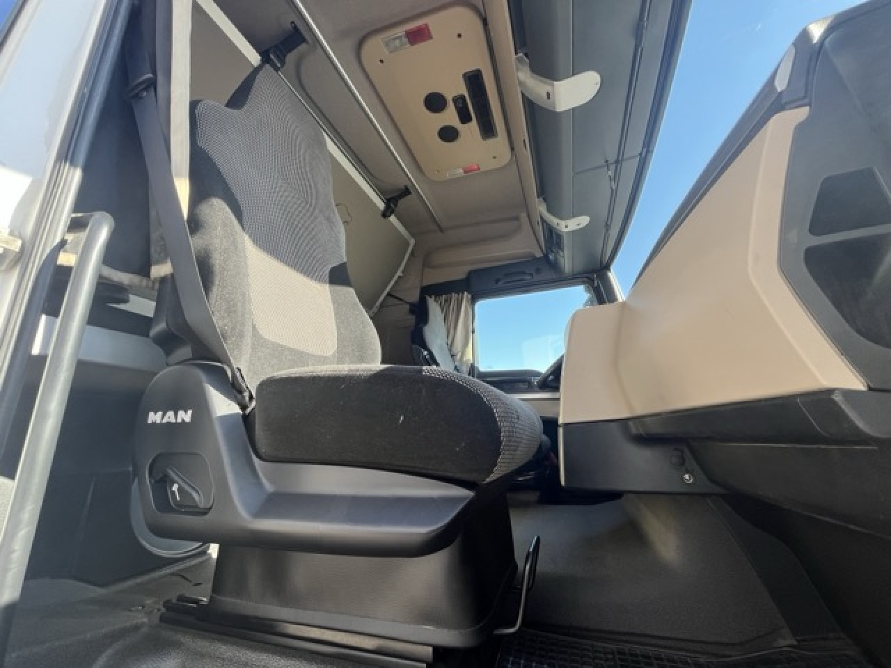 MAN TGX 18.460 4x2 BLS mit Kipphydraulik Euro6 Klima - Trekker: afbeelding 2 MAN TGX 18.460 4x2 BLS mit Kipphydraulik Euro6 Klima - Trekker: afbeelding 2