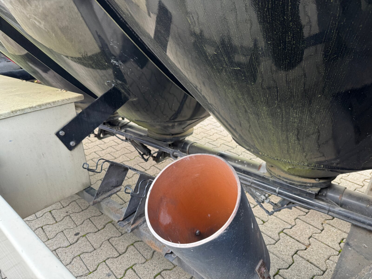 97WSL 33-24 Siloauflieger Welgro 97WSL 33-24 Siloauflieger, Lenkachse, 8 Kammern, ca. 51m³ - Bulkoplegger: afbeelding 2 97WSL 33-24 Siloauflieger Welgro 97WSL 33-24 Siloauflieger, Lenkachse, 8 Kammern, ca. 51m³ - Bulkoplegger: afbeelding 2