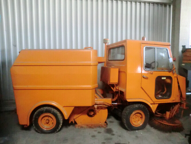 Faun AK 414 HW FAUN AK 414 HW - Veegwagen: afbeelding 4 Faun AK 414 HW FAUN AK 414 HW - Veegwagen: afbeelding 4